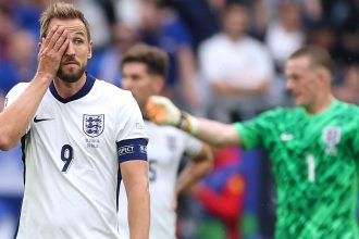 neville:-england-heading-for-switzerland-defeat-if-they-don’t-improve